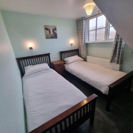 The Harp Inn Glasbury Esterno foto