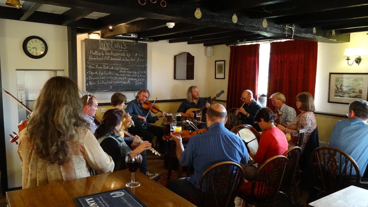 The Harp Inn Glasbury Esterno foto